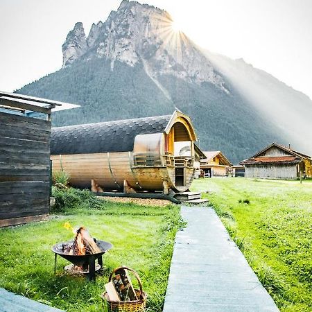 Schlafen Im Fass - Schlaffass - Abenteuer - Romantik - Haslifass Innertkirchen Esterno foto