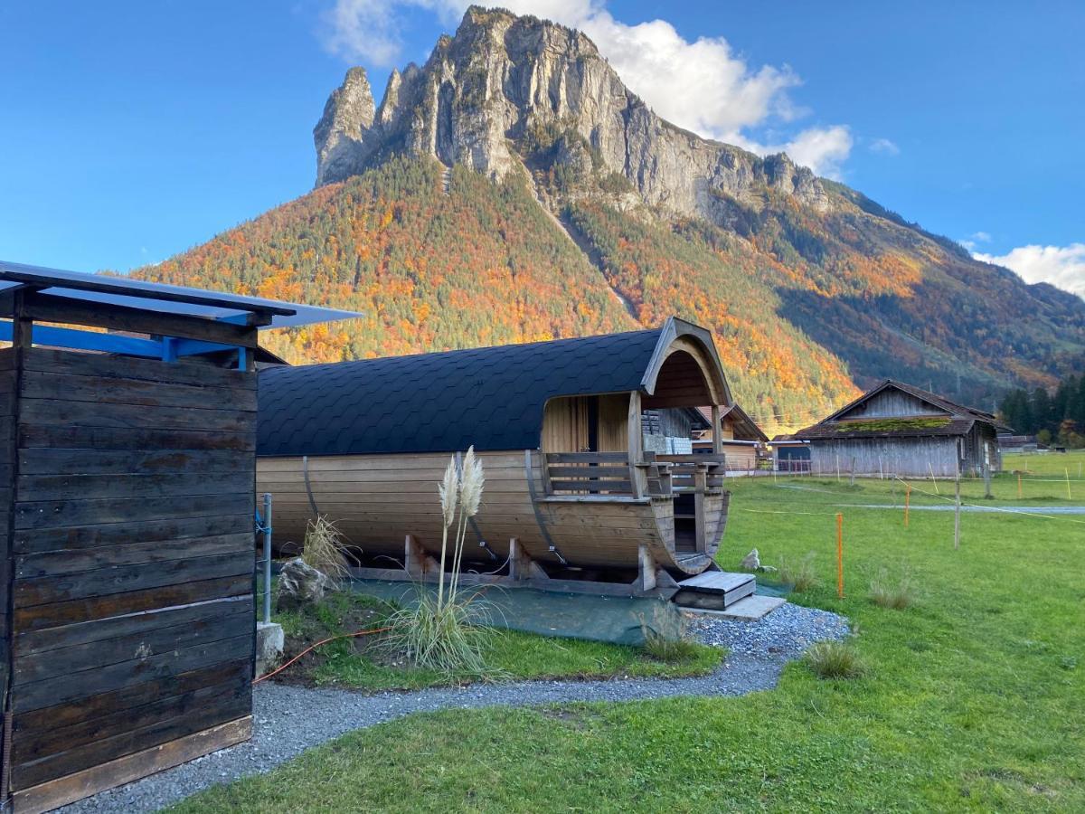Schlafen Im Fass - Schlaffass - Abenteuer - Romantik - Haslifass Innertkirchen Esterno foto