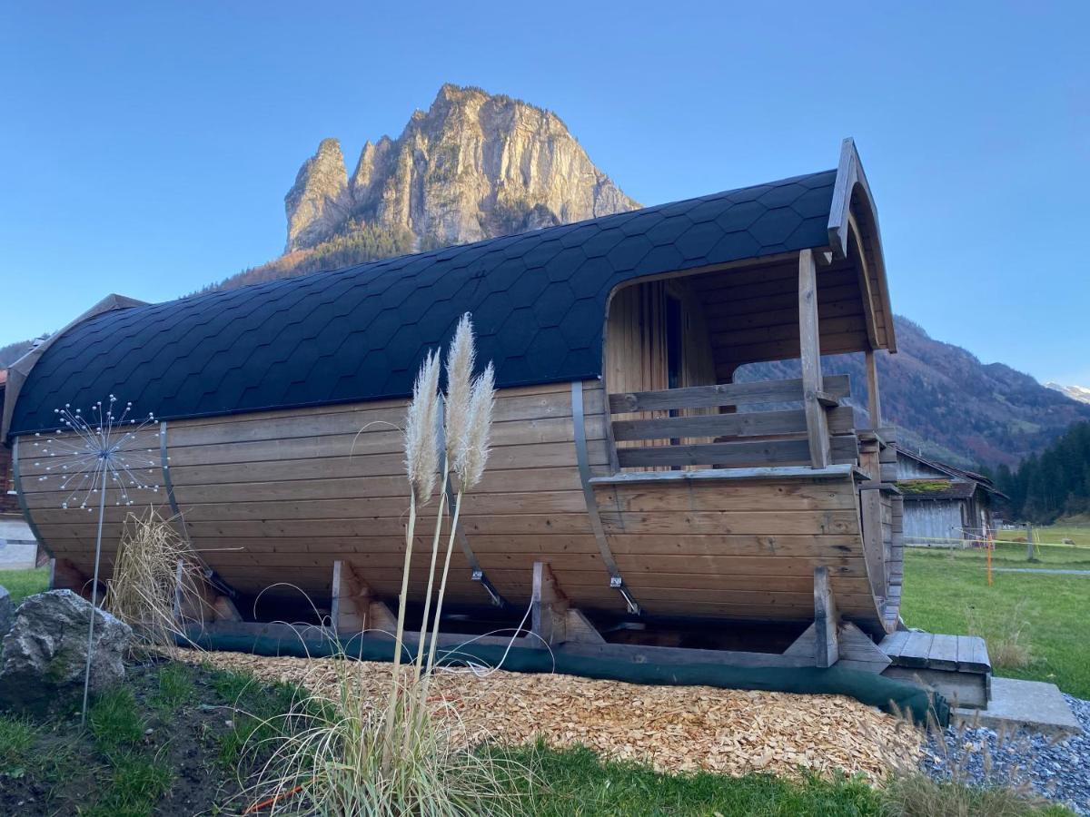 Schlafen Im Fass - Schlaffass - Abenteuer - Romantik - Haslifass Innertkirchen Esterno foto