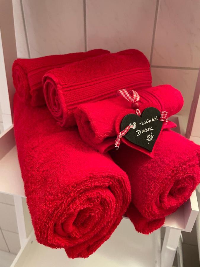 Schlafen Im Fass - Schlaffass - Abenteuer - Romantik - Haslifass Innertkirchen Esterno foto
