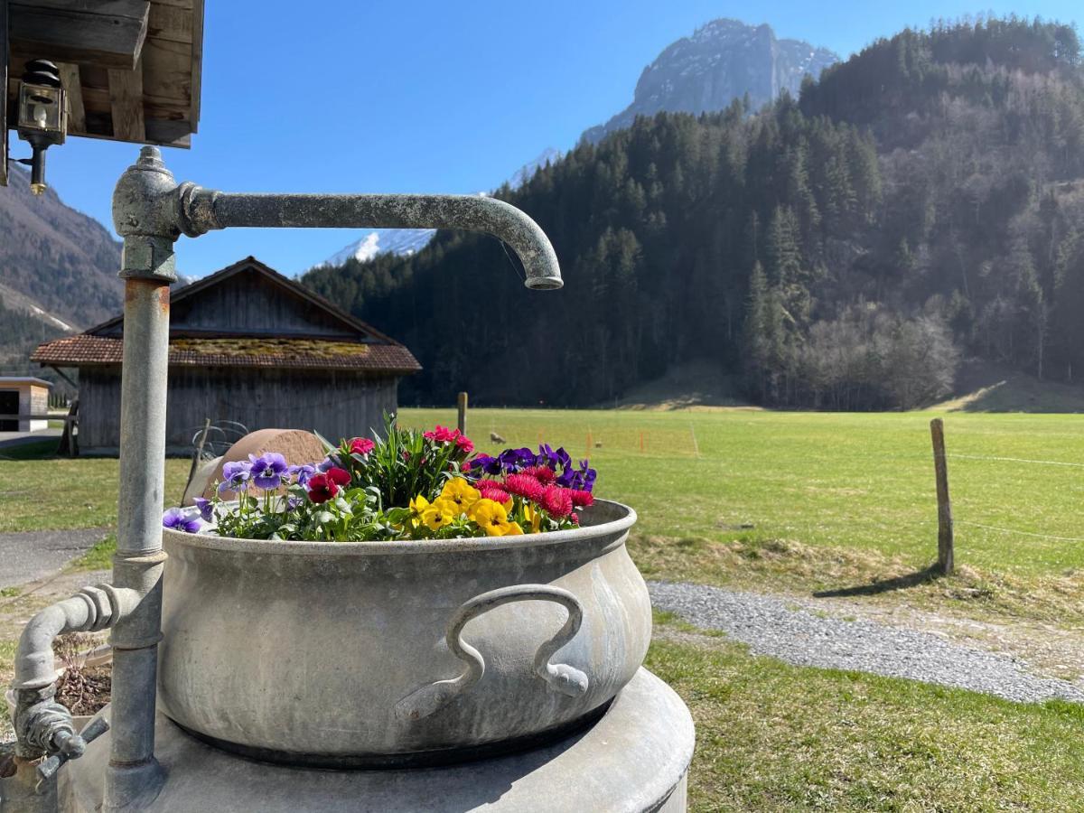 Schlafen Im Fass - Schlaffass - Abenteuer - Romantik - Haslifass Innertkirchen Esterno foto