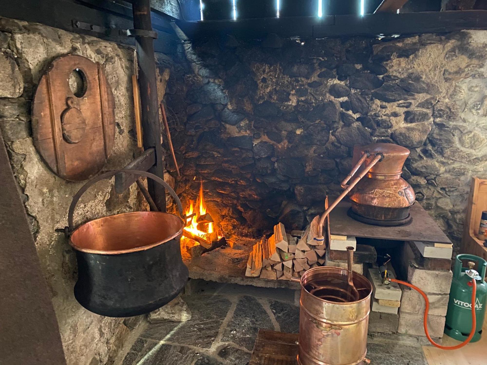 Schlafen Im Fass - Schlaffass - Abenteuer - Romantik - Haslifass Innertkirchen Esterno foto
