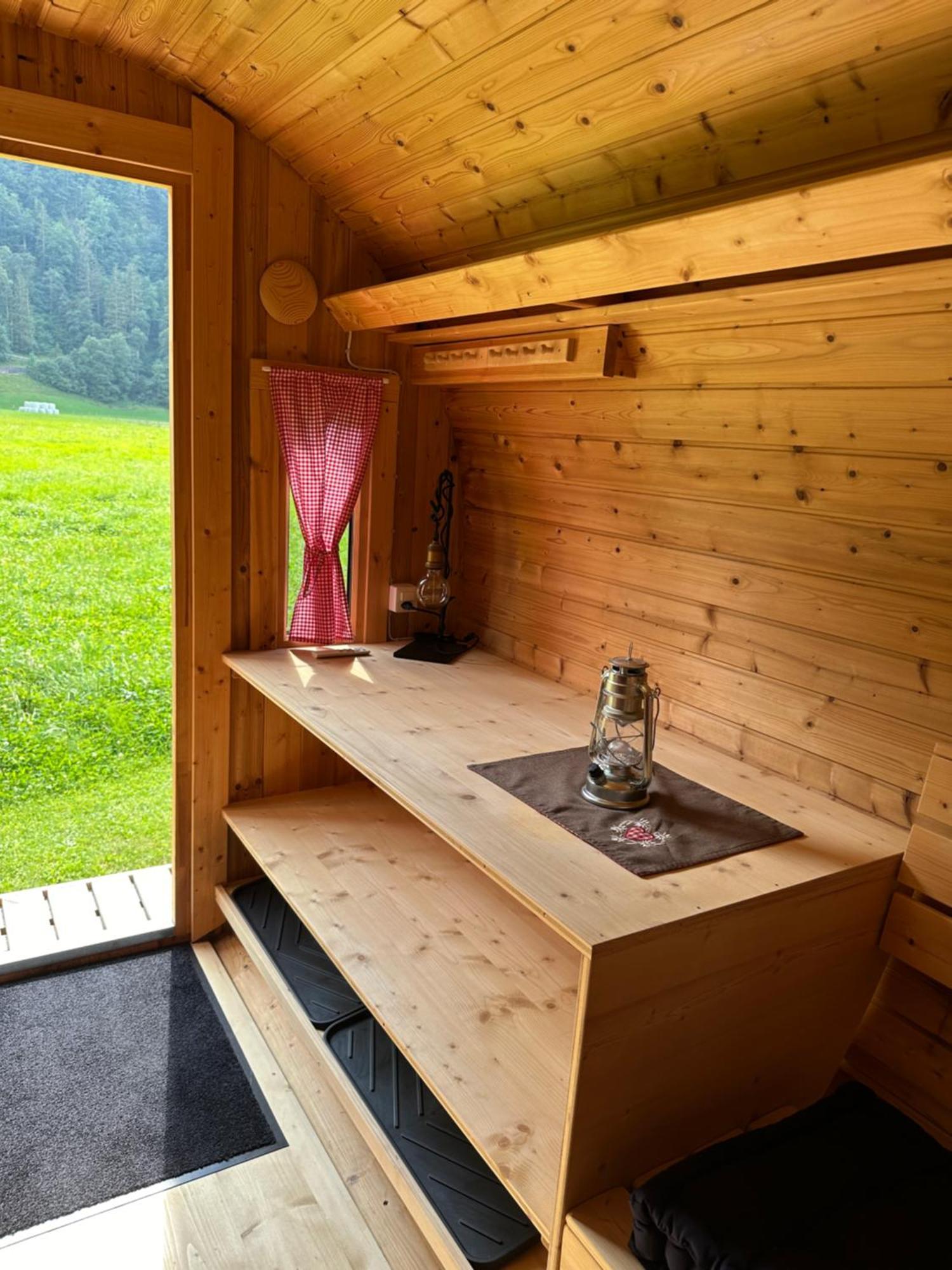 Schlafen Im Fass - Schlaffass - Abenteuer - Romantik - Haslifass Innertkirchen Esterno foto
