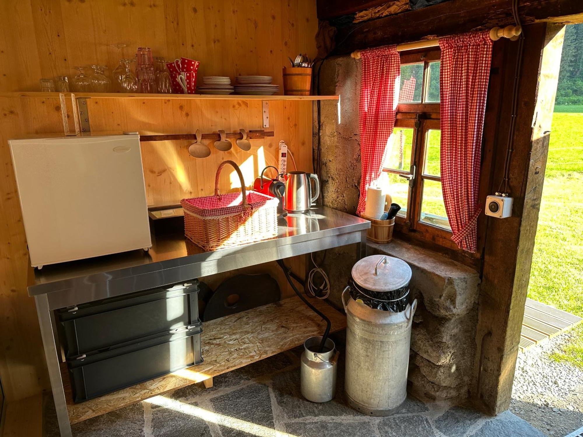 Schlafen Im Fass - Schlaffass - Abenteuer - Romantik - Haslifass Innertkirchen Esterno foto